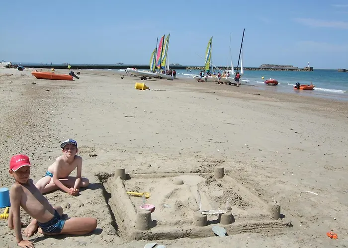 Alojamento de Acomodação e Pequeno-almoço La Maison De Sylvie 3*